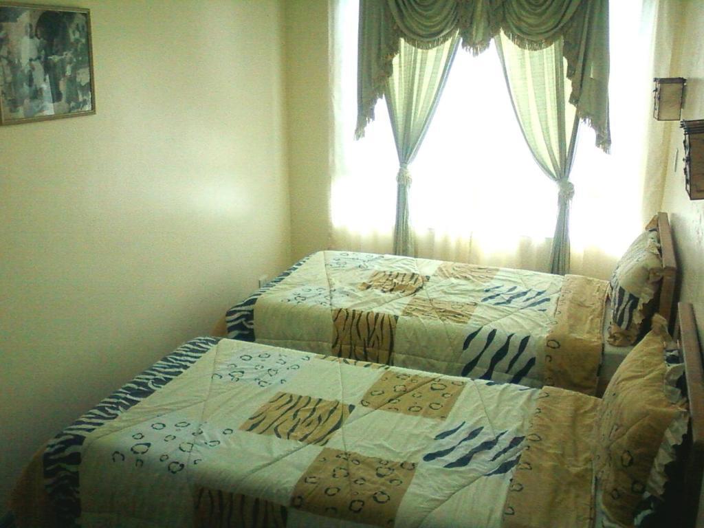 Oyo 765 Ibay Zion Hotel Baguio City Room photo